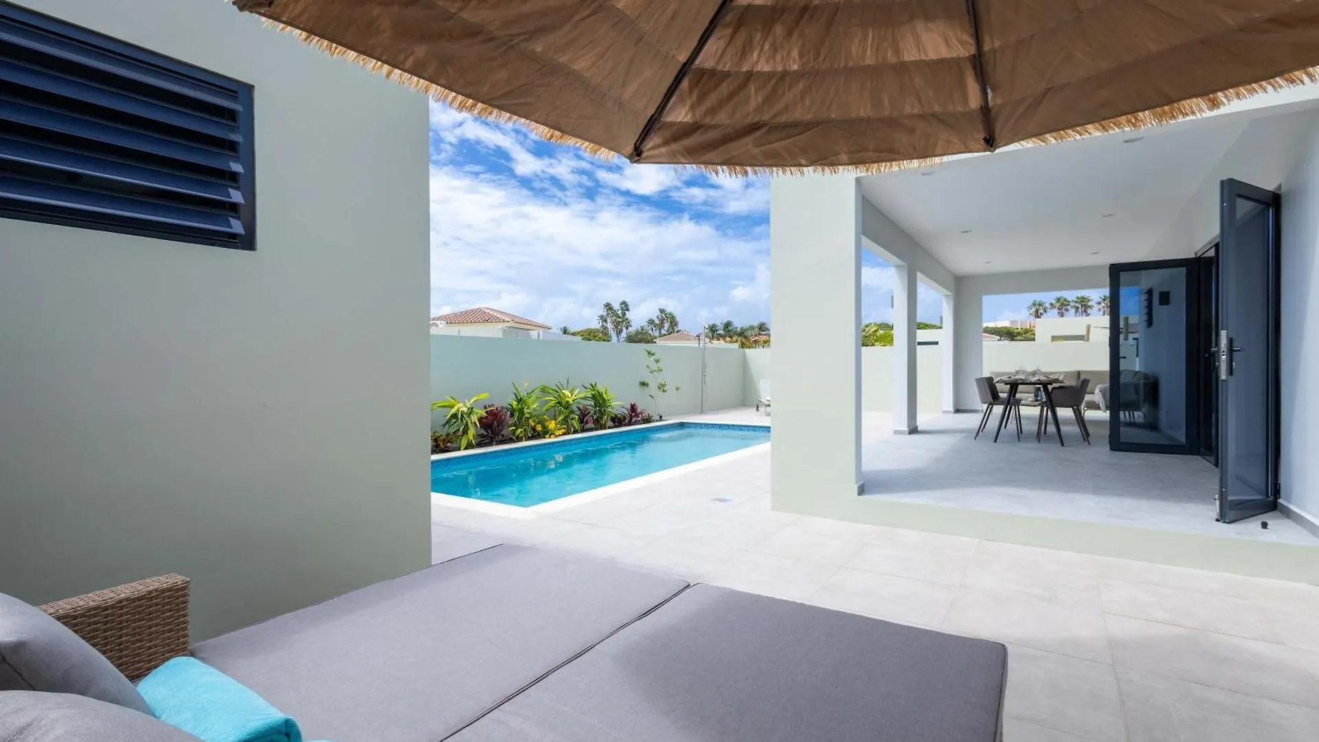 Villa Kura Cura - 5 Minutes From Mambo Beach Willemstad