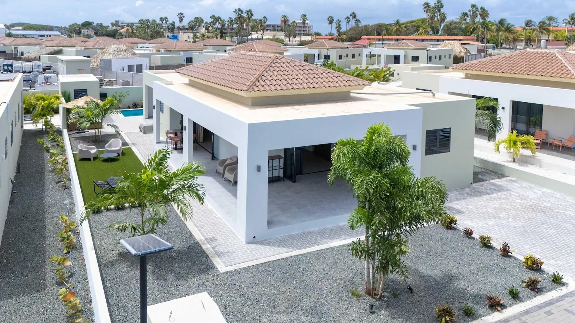 Villa Kura Cura - 5 Minutes From Mambo Beach Willemstad
