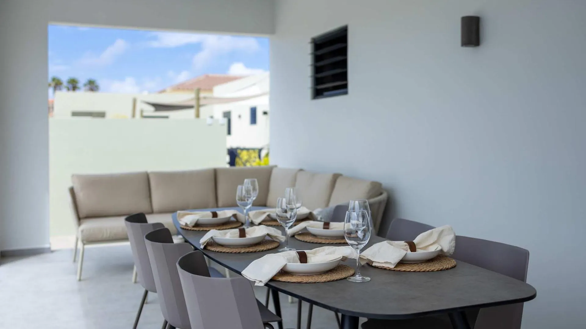 Villa Kura Cura - 5 Minutes From Mambo Beach Βίλλεμσταντ Κουρασάο